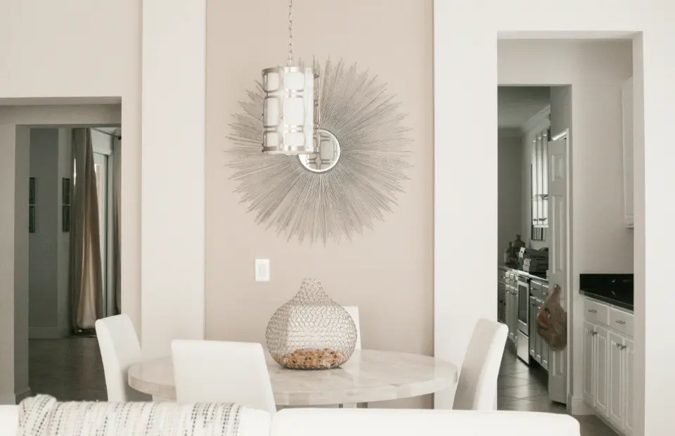 Family dining room (representative photo)